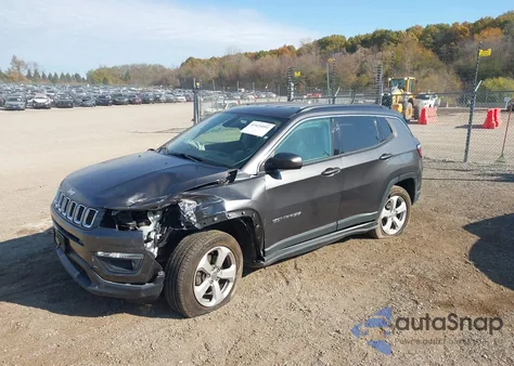 2018 Jeep Compass Latitude 4X4 from USA, damaged, VIN 3C4NJDBB4JT176756